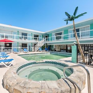 Mango Motel Wildwood Beach & Boardwalk
